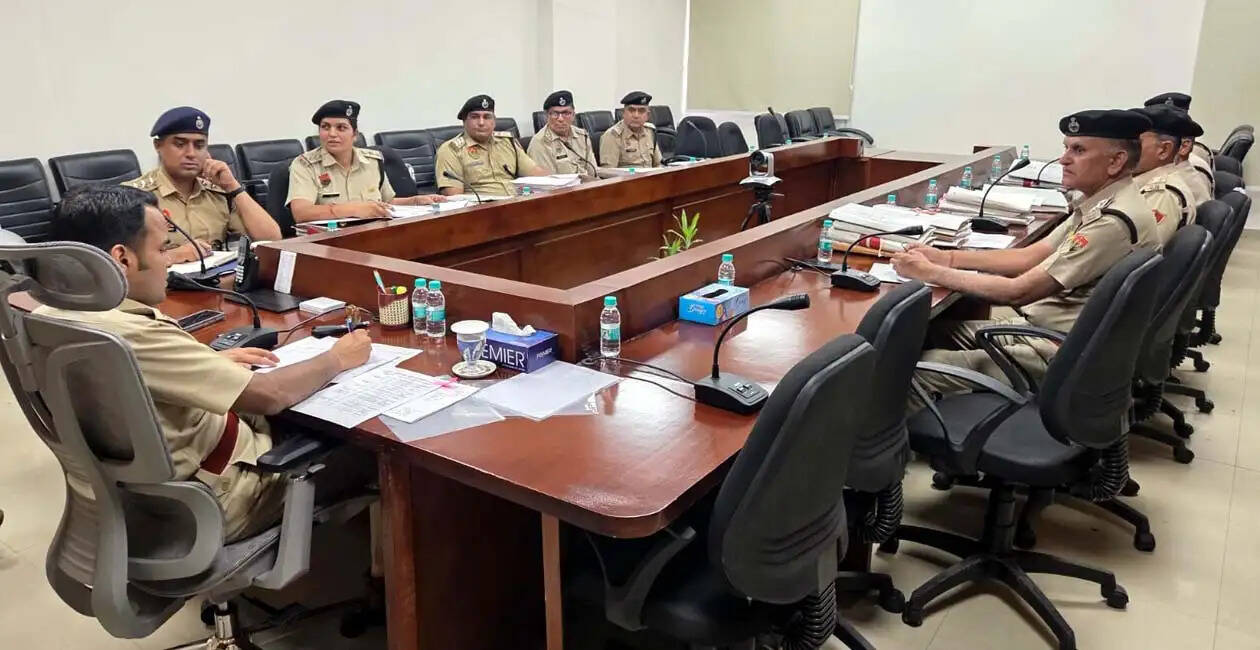 हिसार : आर्थिक अपराधों पर सख्त कार्रवाई सुनिश्चित करें अधिकारी : पुलिस अधीक्षक