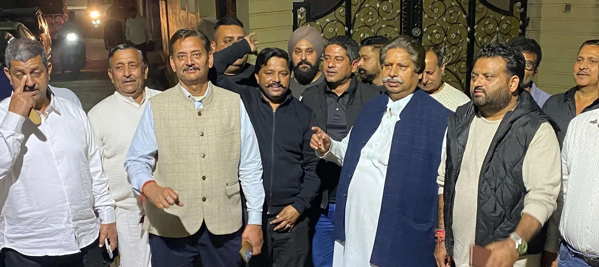 रमन भल्ला ने बेरोजगारी, महंगाई और बुनियादी सुविधाओं पर सरकार को घेरा