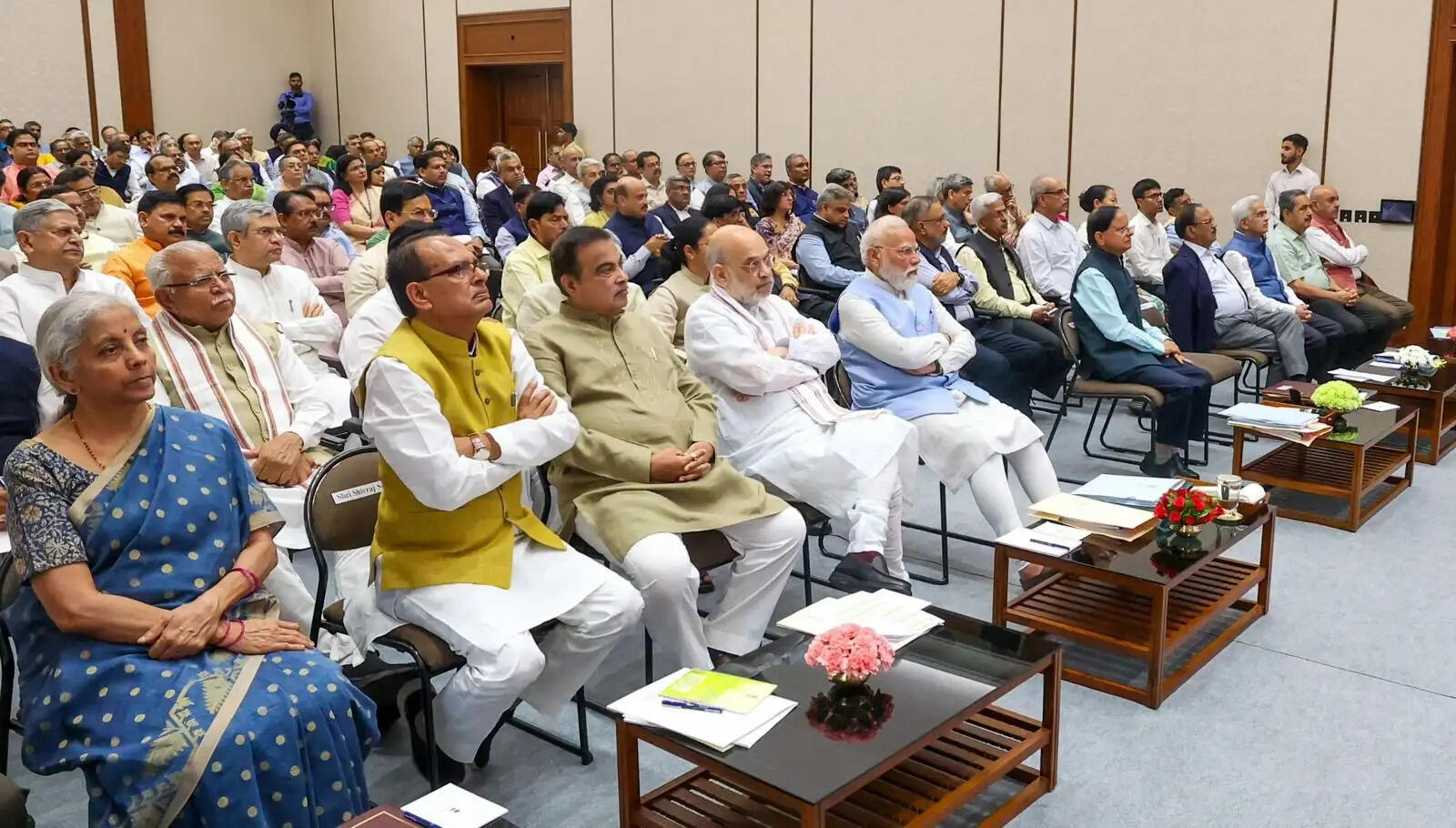 मंत्रिपरिषद की बैठक में ‘विकसित भारत’ के विजन पर चर्चा: प्रधानमंत्री मोदी