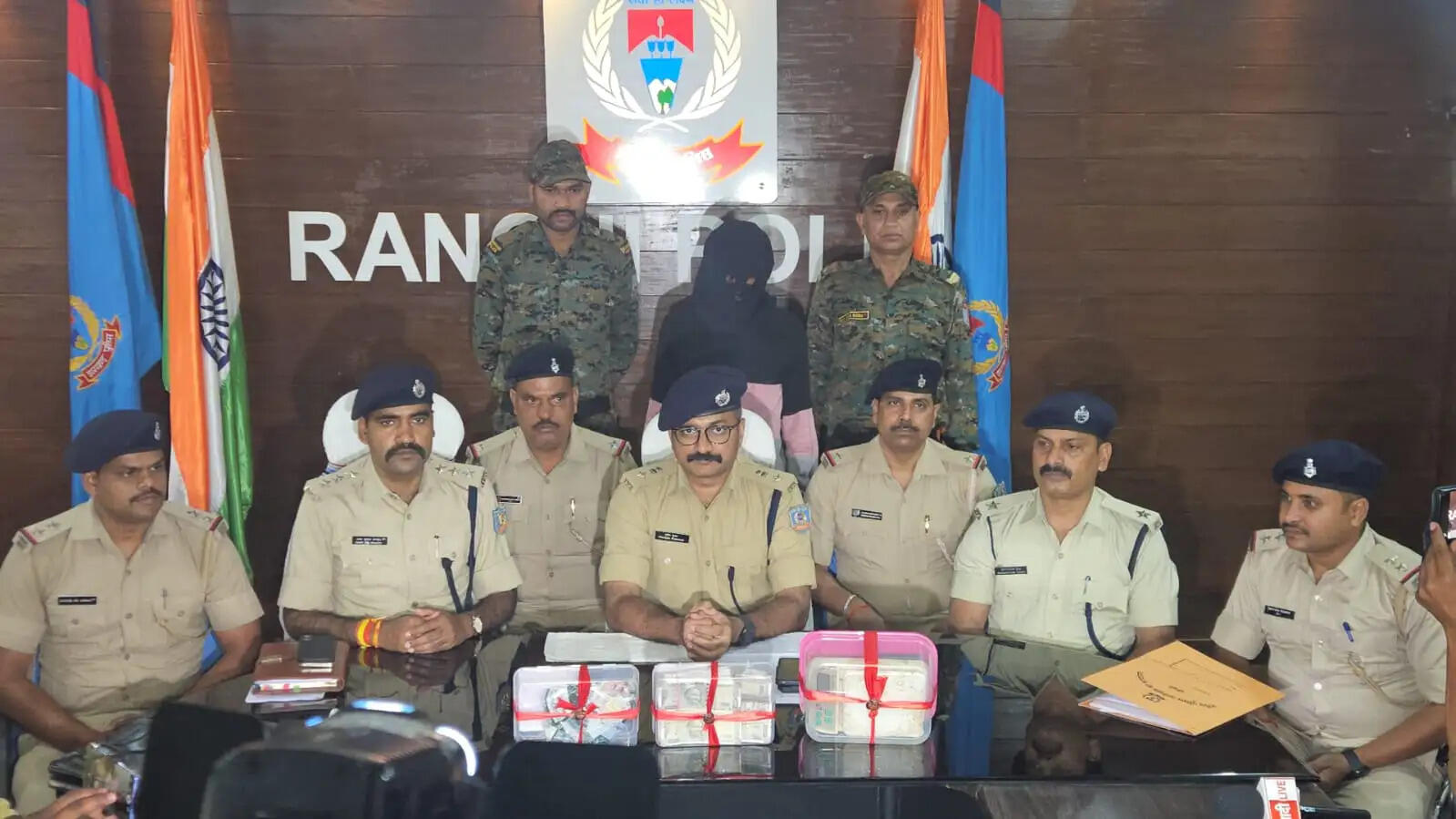 लाखों का डोडा और तैयार अफीम के साथ तस्कर गिरफ्तार