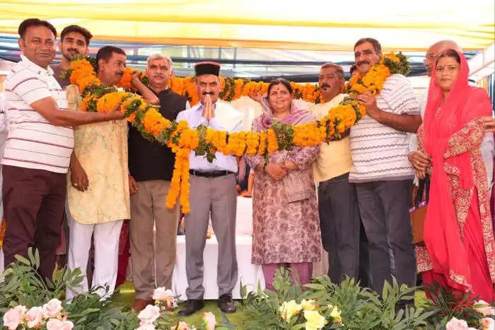 800 करोड़ रूपये देकर एसजेवीएनएल से वापस लेंगे धौलासिद्ध प्रोजेक्टः मुख्यमंत्री