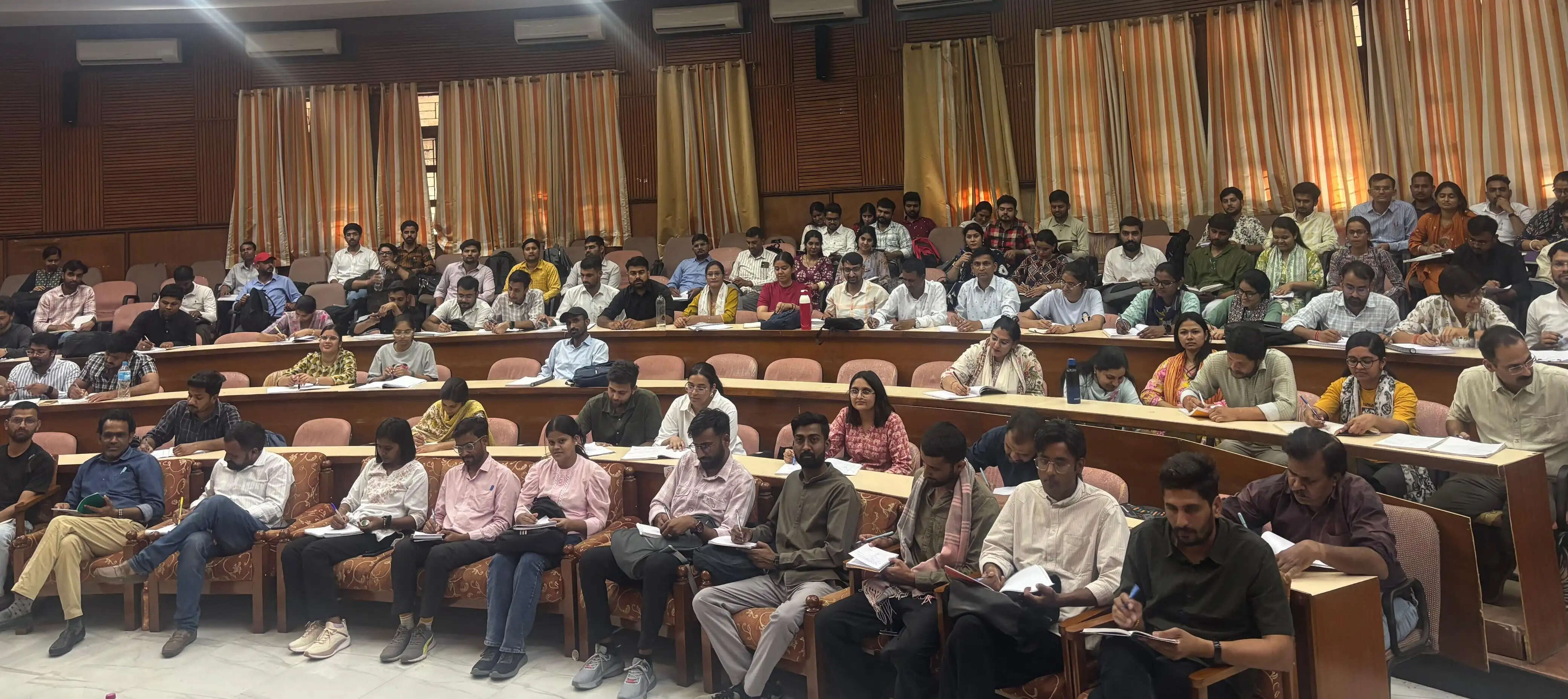 शोध केवल उपाधि नहीं, समाज परिवर्तन का माध्यम बने — कुलगुरु प्रो. सुरेश कुमार अग्रवाल