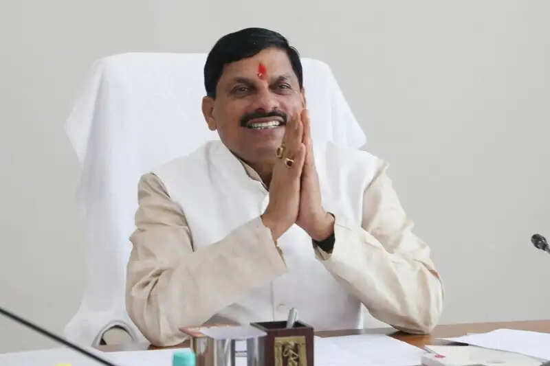 मुख्यमंत्री डॉ. यादव ने डॉ. एम.एस. स्वामीनाथन, बाबूलाल जैन और गुरुदेव रवींद्रनाथ टैगोर को किया नमन