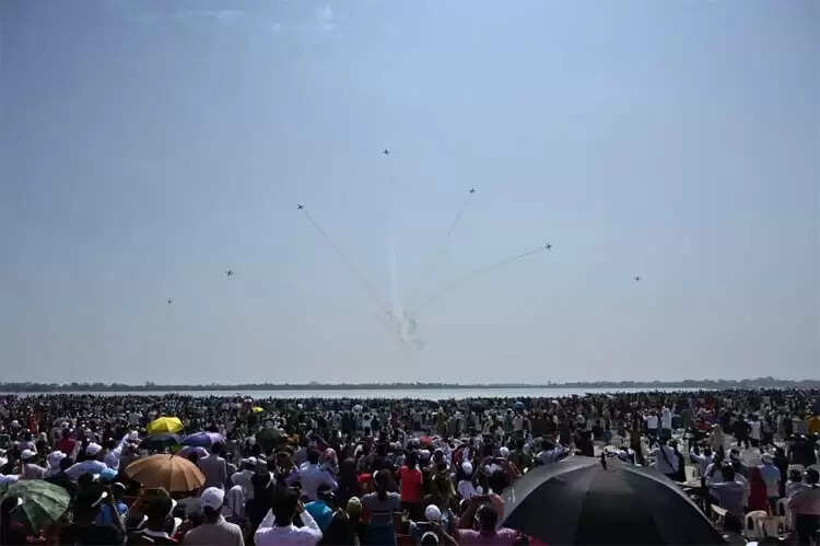 छत्तीसगढ़ राज्योत्सव पर वायु सेना की टीम का रोमांचक एयर शो, आसमान में गूंजा 'जय जोहार'