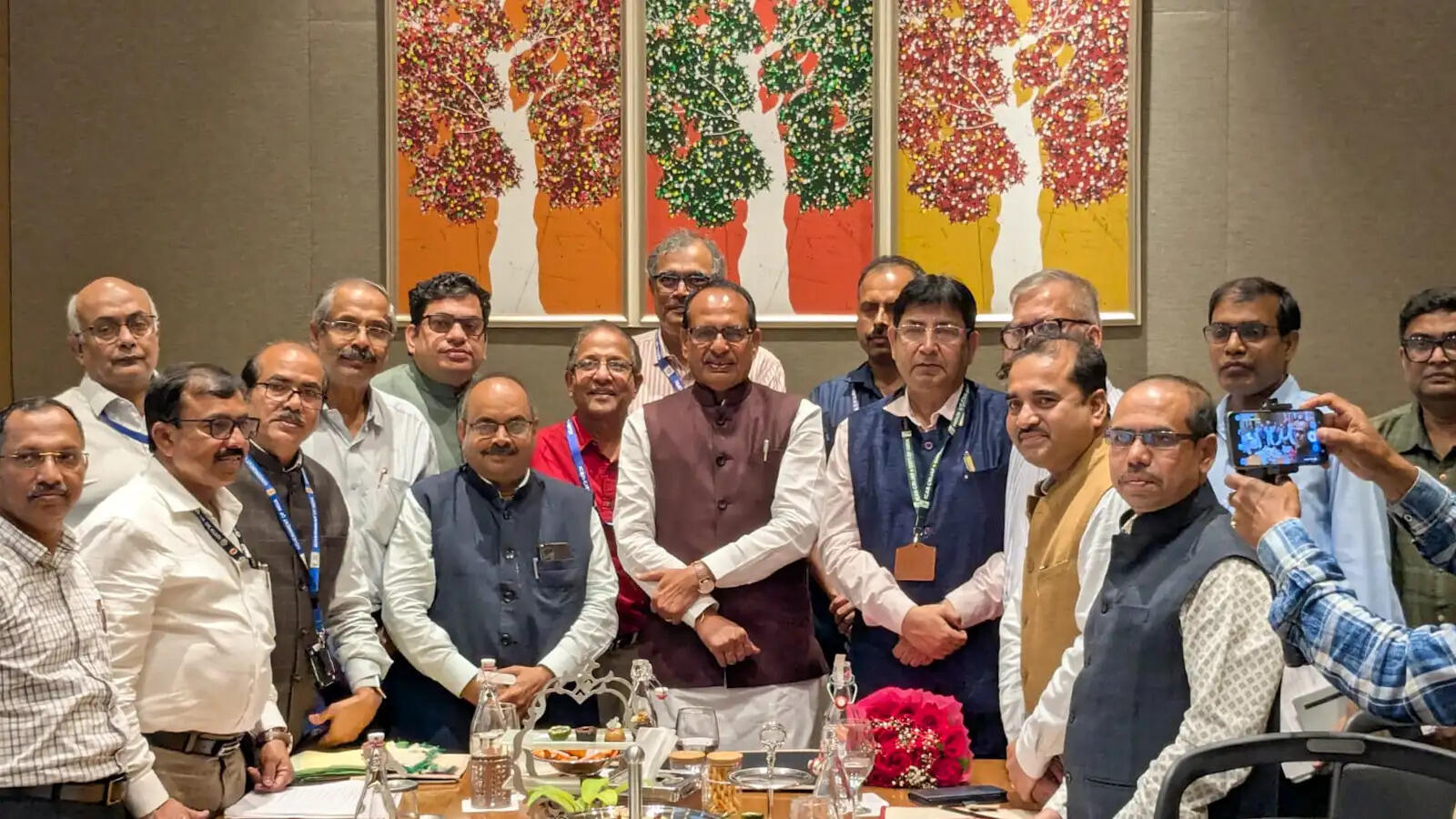 कोलकाता में केंद्रीय कृषि मंत्री ने जूट, जल प्रबंधन व मत्स्य क्षेत्र में सुधार पर दिया जोर