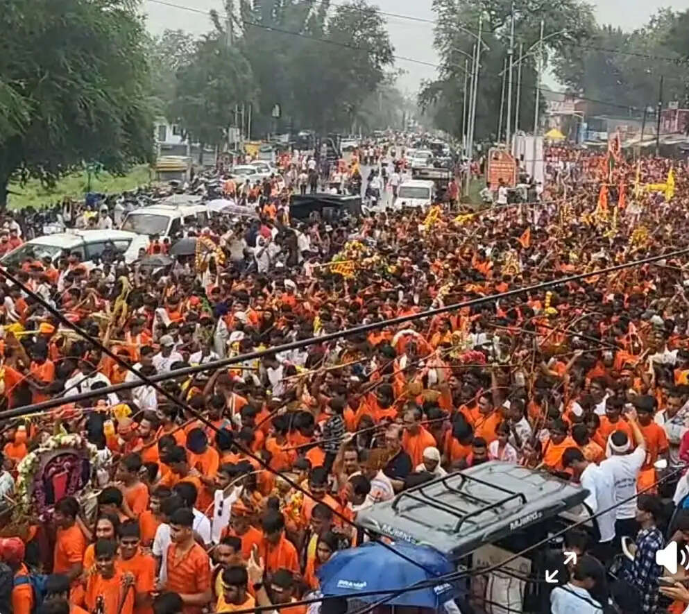 जबलपुर : संस्कार कांवड़ यात्रा में उमड़ा सैलाब, मुख्यमंत्री भी हुए शामिल
