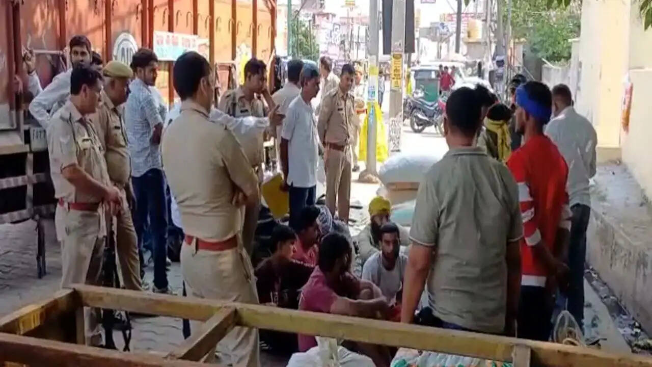 केंद्रीय नारकोटिक्स ब्यूरो की टीम ने 352 किलोग्राम अवैध डोडा पोस्त पकड़ा, आधा दर्जन तस्कर गिरफ्तार