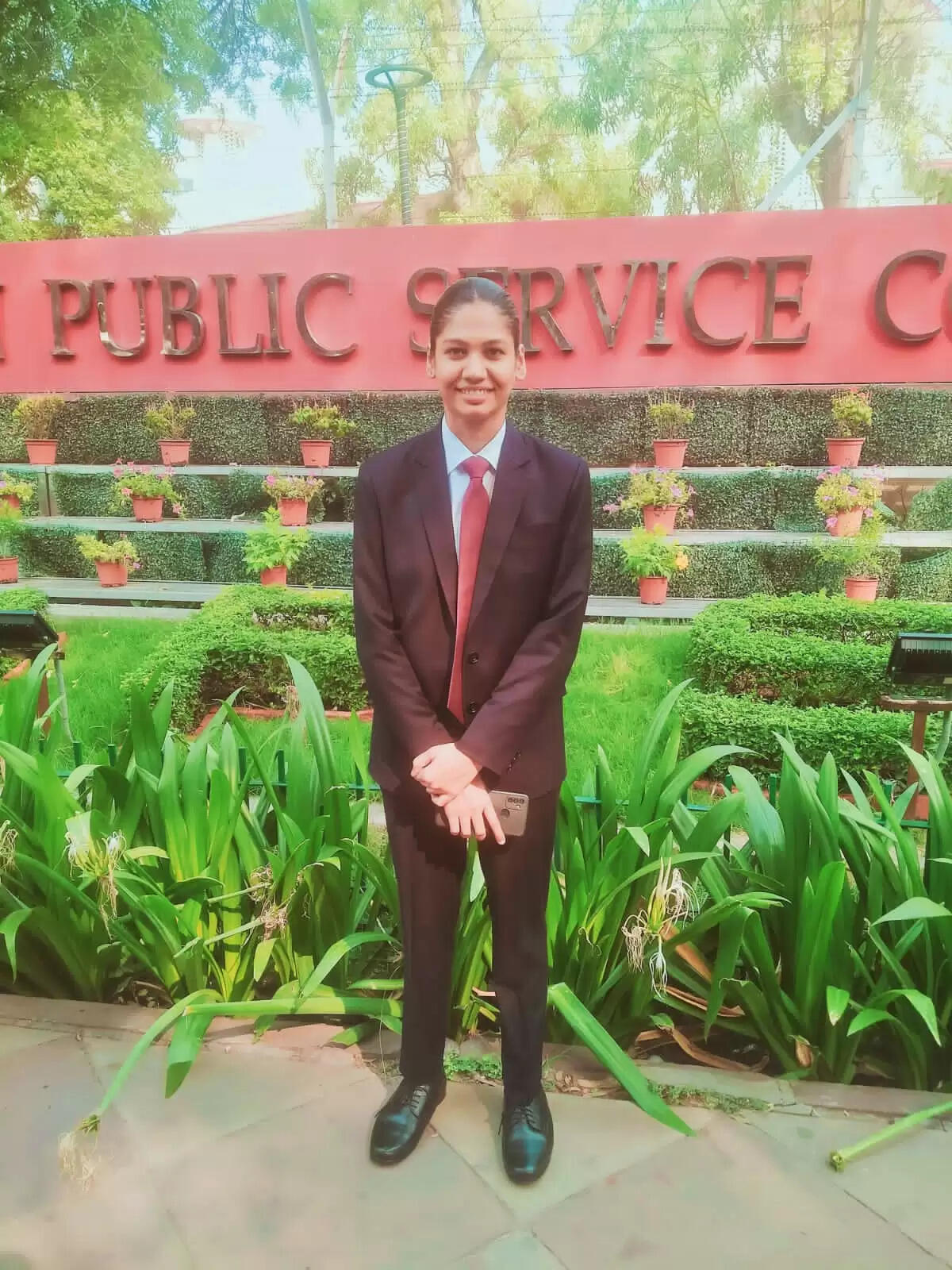 दिव्या ने यूपीएससी की सीएपीएफ परीक्षा पास कर इटावा का राेशन किया नाम