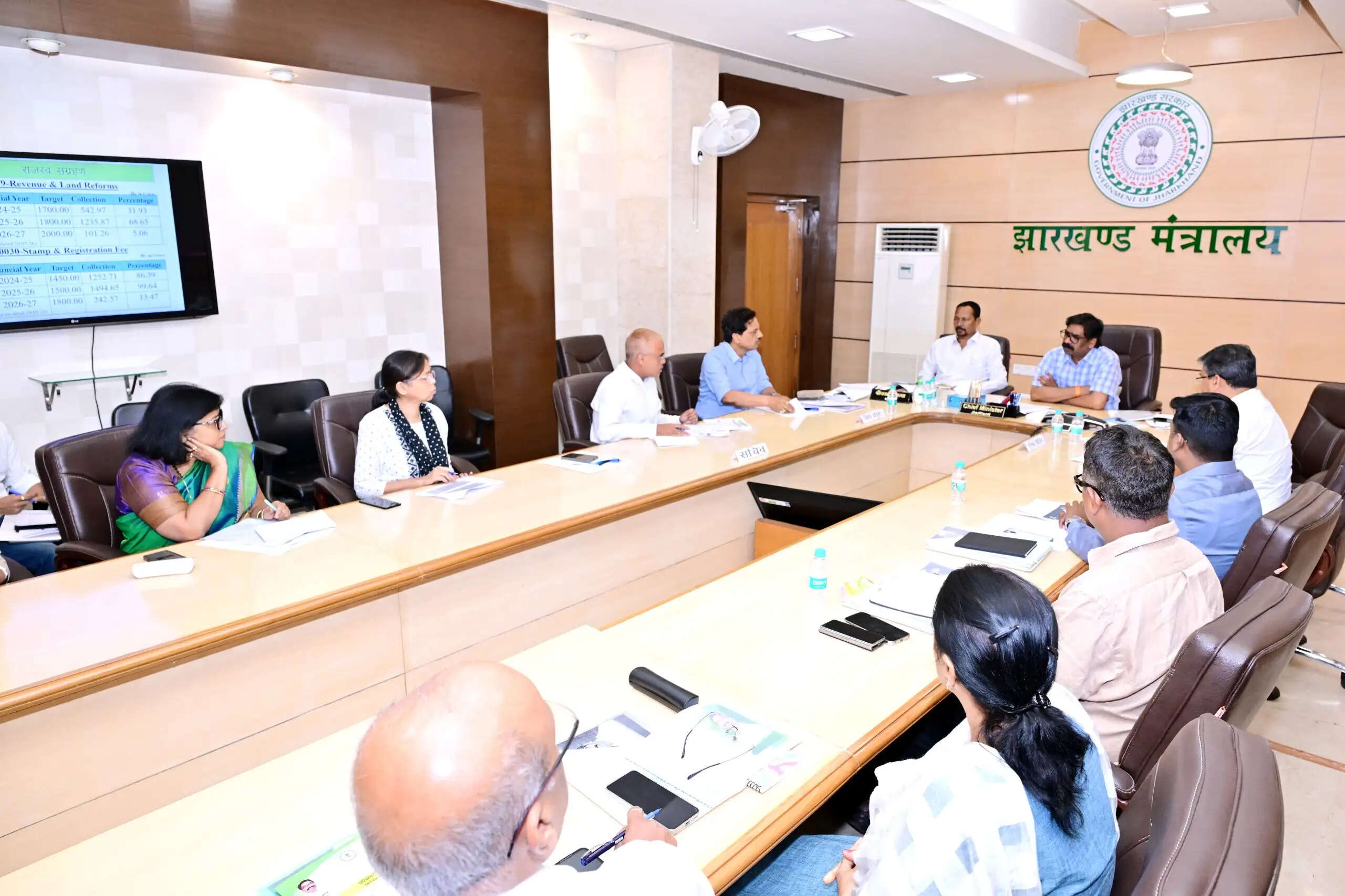 मुख्यमंत्री ने राज्य में भूमि अभिलेखों के डिजिटलीकरण का दिया निर्देश
