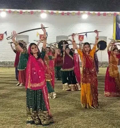 गुजरात के राजकोट रणजीत विलास पैलेस में क्षत्रिय महिलाओं का शौर्य रास, दिखी सांस्कृतिक विरासत