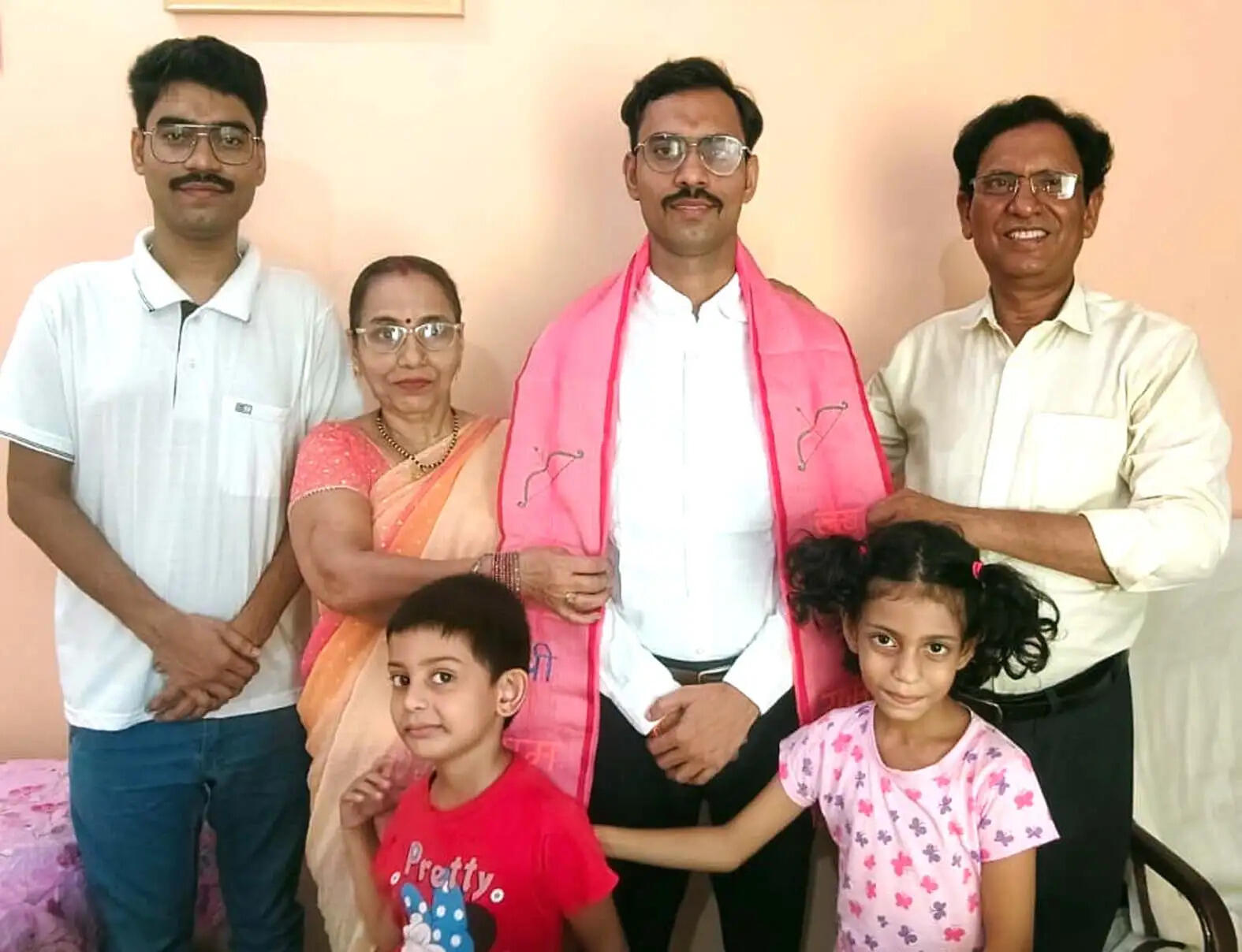 डॉ. नितेश उपाध्याय ने बिहार राज्य सहायक प्राध्यापक परीक्षा में प्रथम स्थान प्राप्त कर बढ़ाया चित्रकूट का गौरव