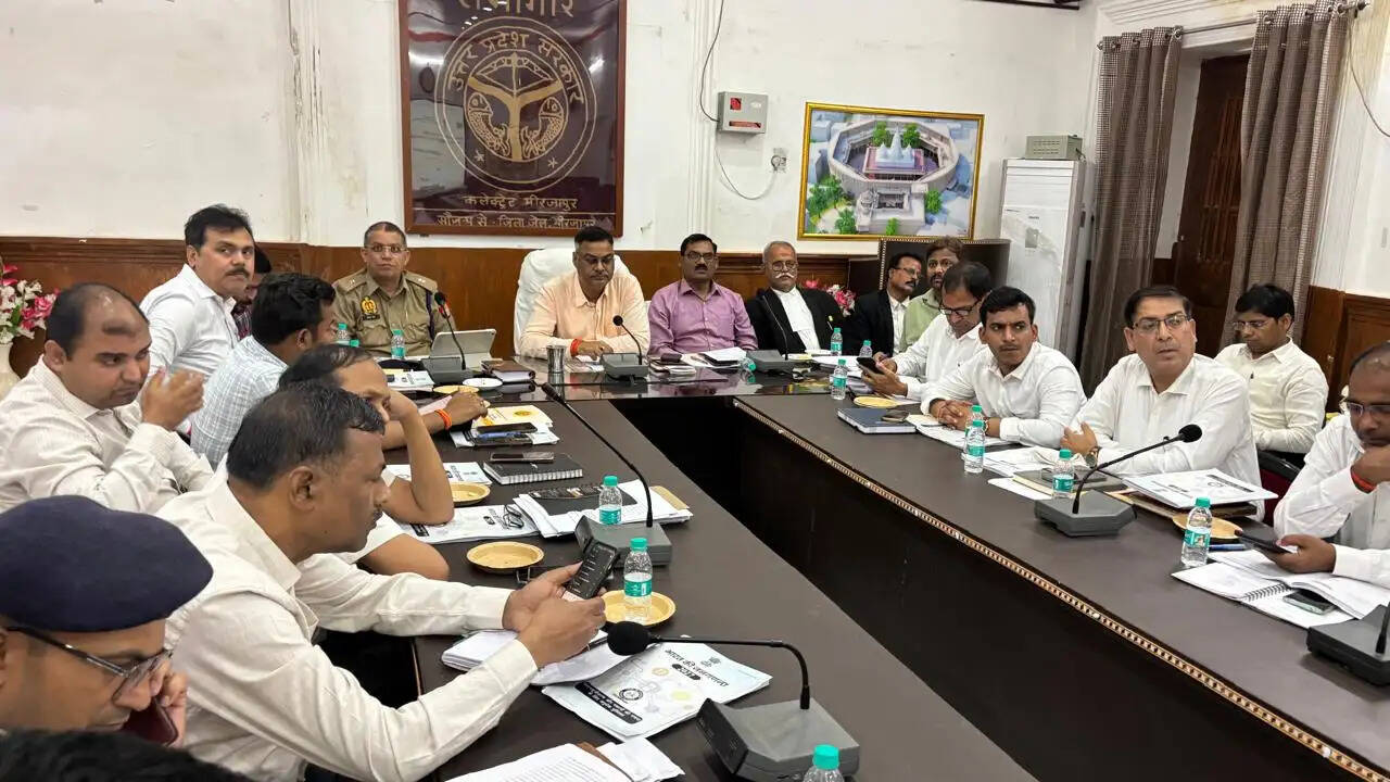 मीरजापुर में जनगणना 2027 की तैयारी तेज, अधिकारियों को दिया जा रहा डिजिटल प्रशिक्षण