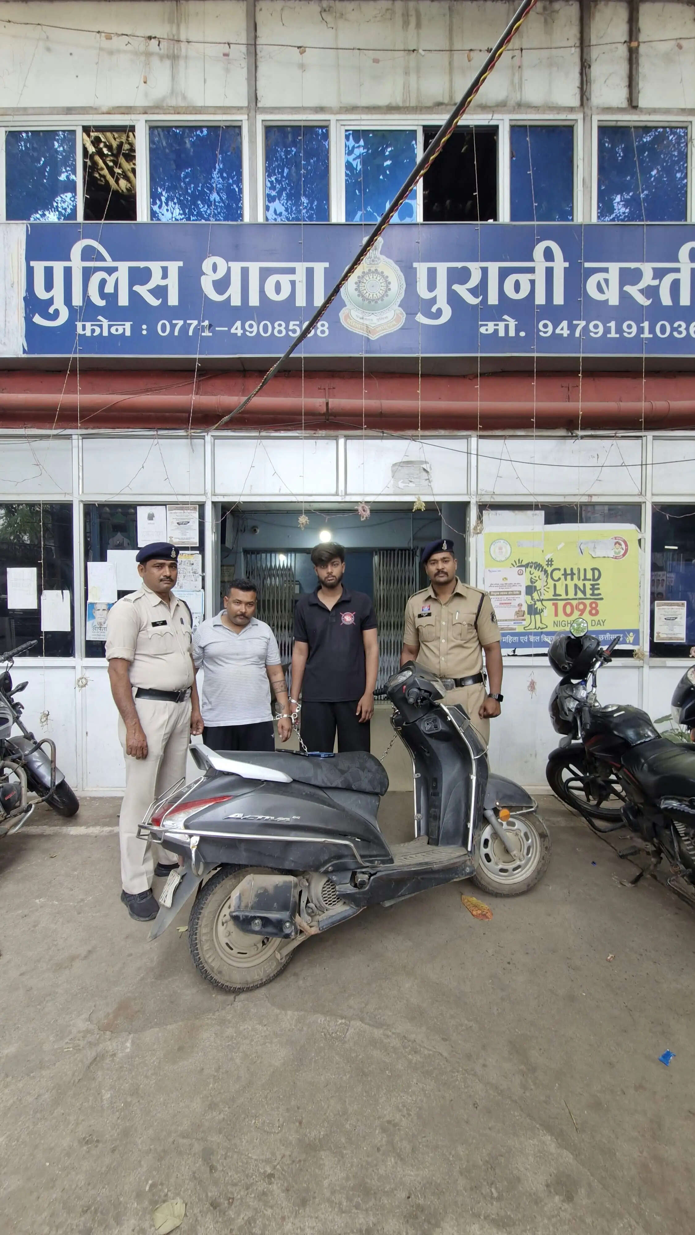 रायपुर में प्रतिबंधित नशीली टेबलेट की बिक्री करते 4 आरोपित गिरफ्तार, 353 टेबलेट जब्त
