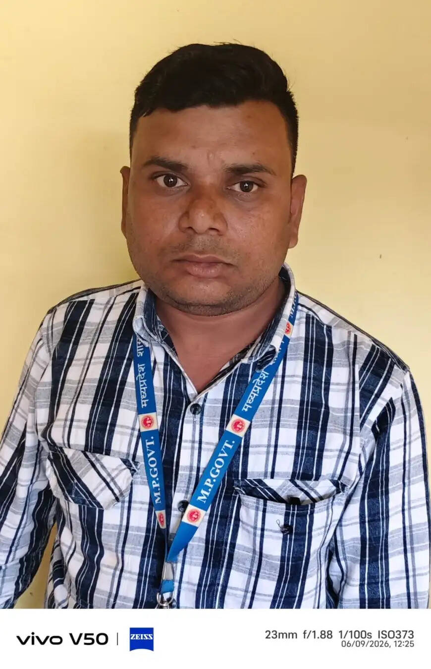 कटनीः लोकायुक्त की कार्रवाई, 5 हजार रुपये की रिश्वत लेते पटवारी रंगे हाथ गिरफ्तार