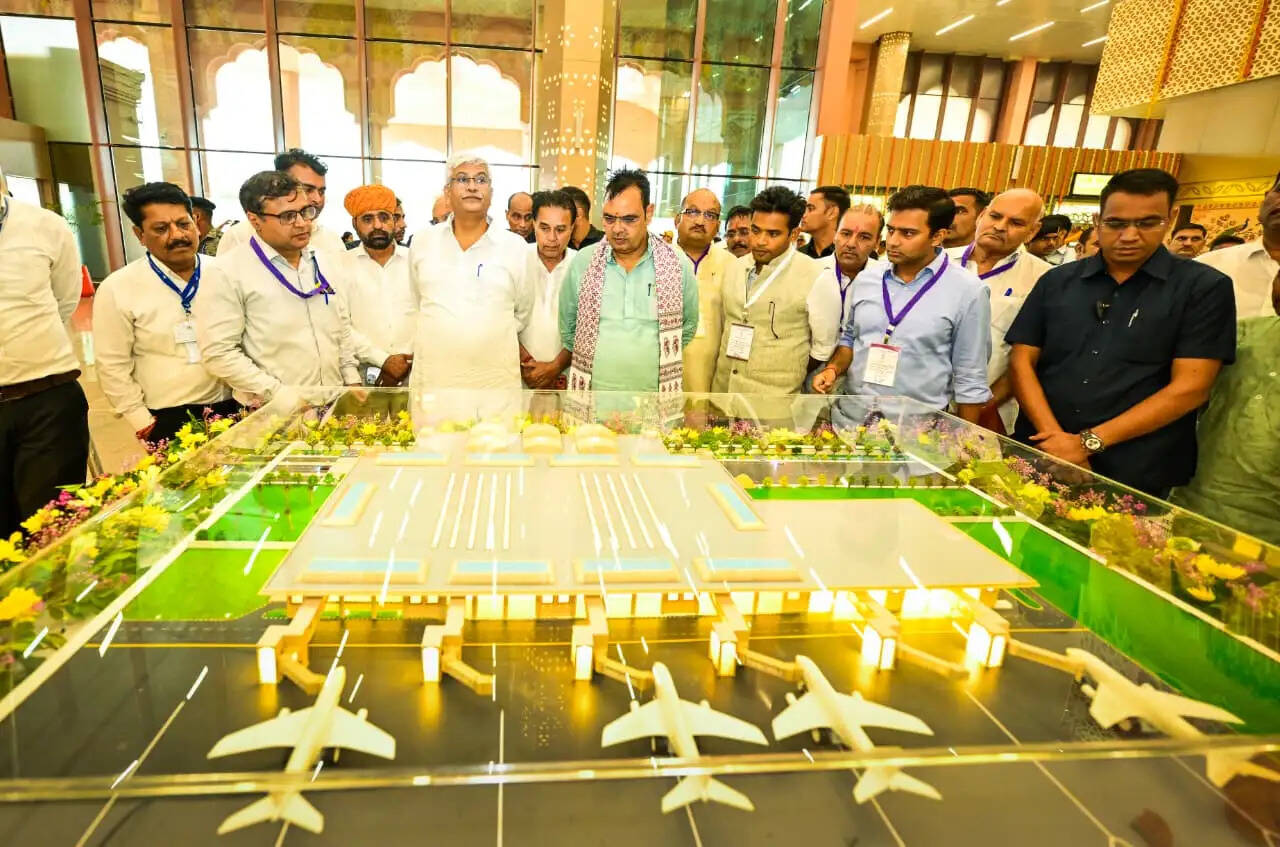 मुख्यमंत्री भजनलाल शर्मा ने प्रधानमंत्री नरेन्द्र मोदी की प्रस्तावित जोधपुर यात्रा की तैयारियों का लिया जायजा