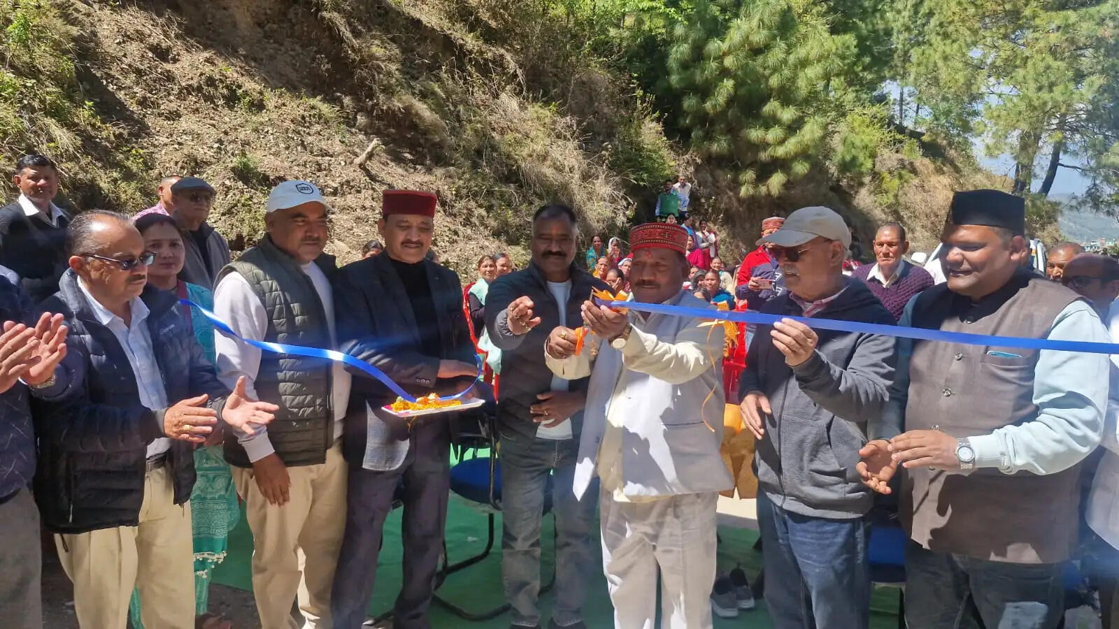 विधायक ने स्वागत द्वार का किया उदघाटन