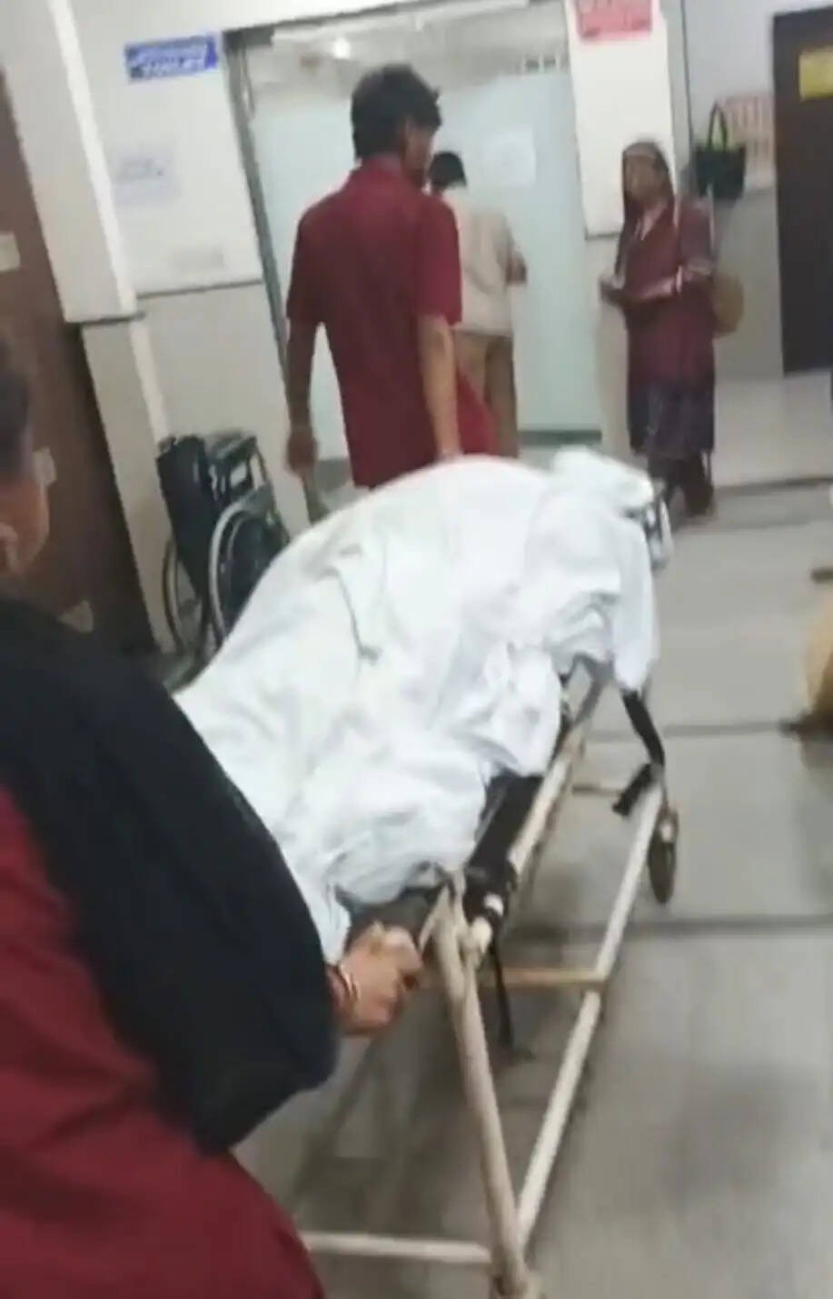 राजगढ़ः जमीन की मेढ़ पर पत्थर रखने को लेकर दो पक्षों में चली तलवार-लाठी, पांच घायल