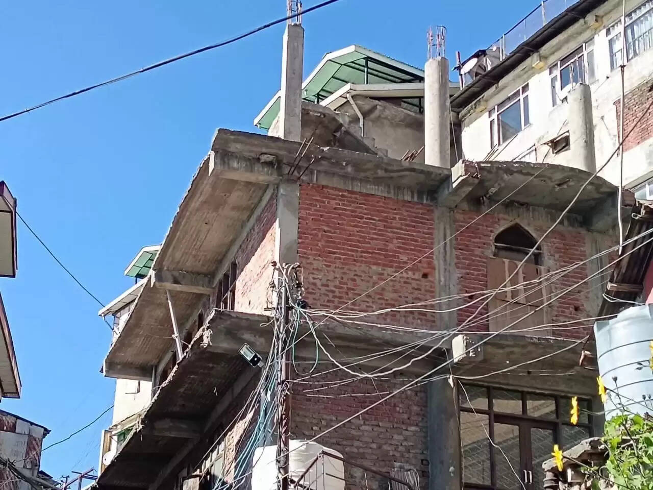 संजौली मस्जिद में शांति से हुई जुम्मे की नमाज़