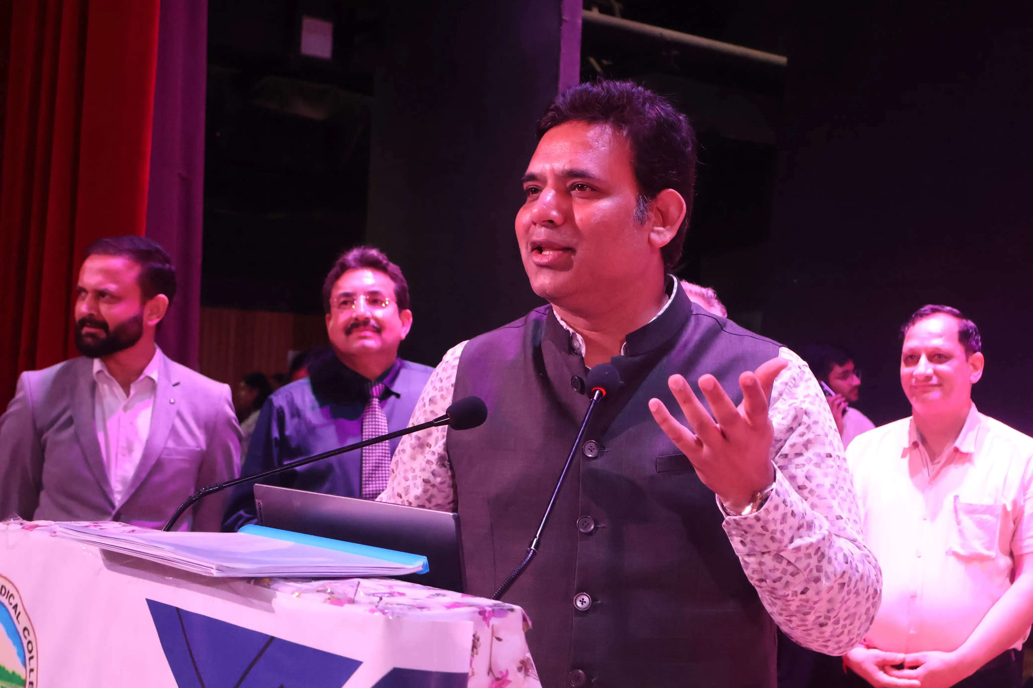 टांडा मेडिकल कॉलेज में हुआ ‘मेडएसेंड' सम्मेलन का आयोजन