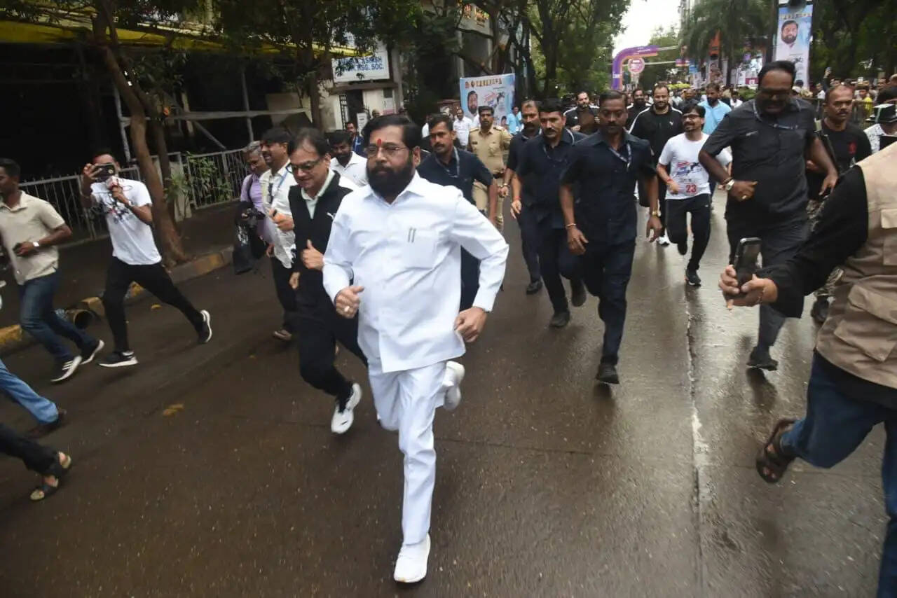 ठाणे वर्षा मैराथन 6वर्ष बाद जोश के साथ दौड़े 30हजार धावक