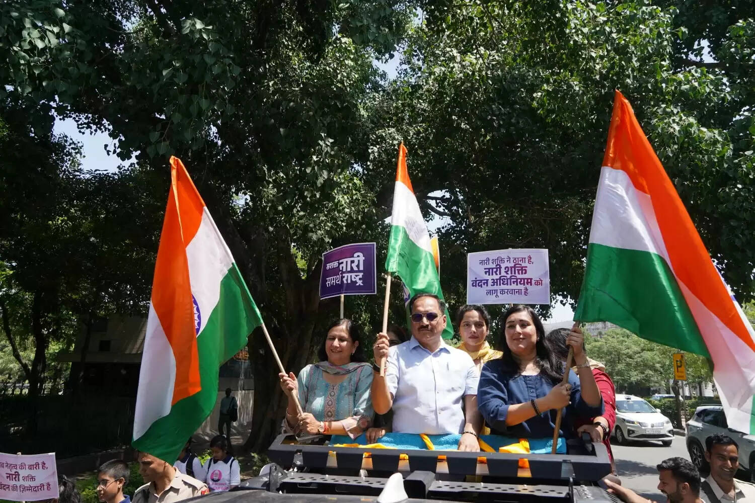 दिल्ली भाजपा ने नारी शक्ति वंदन बिल के समर्थन में महिला बाइक रैली का किया आयोजन