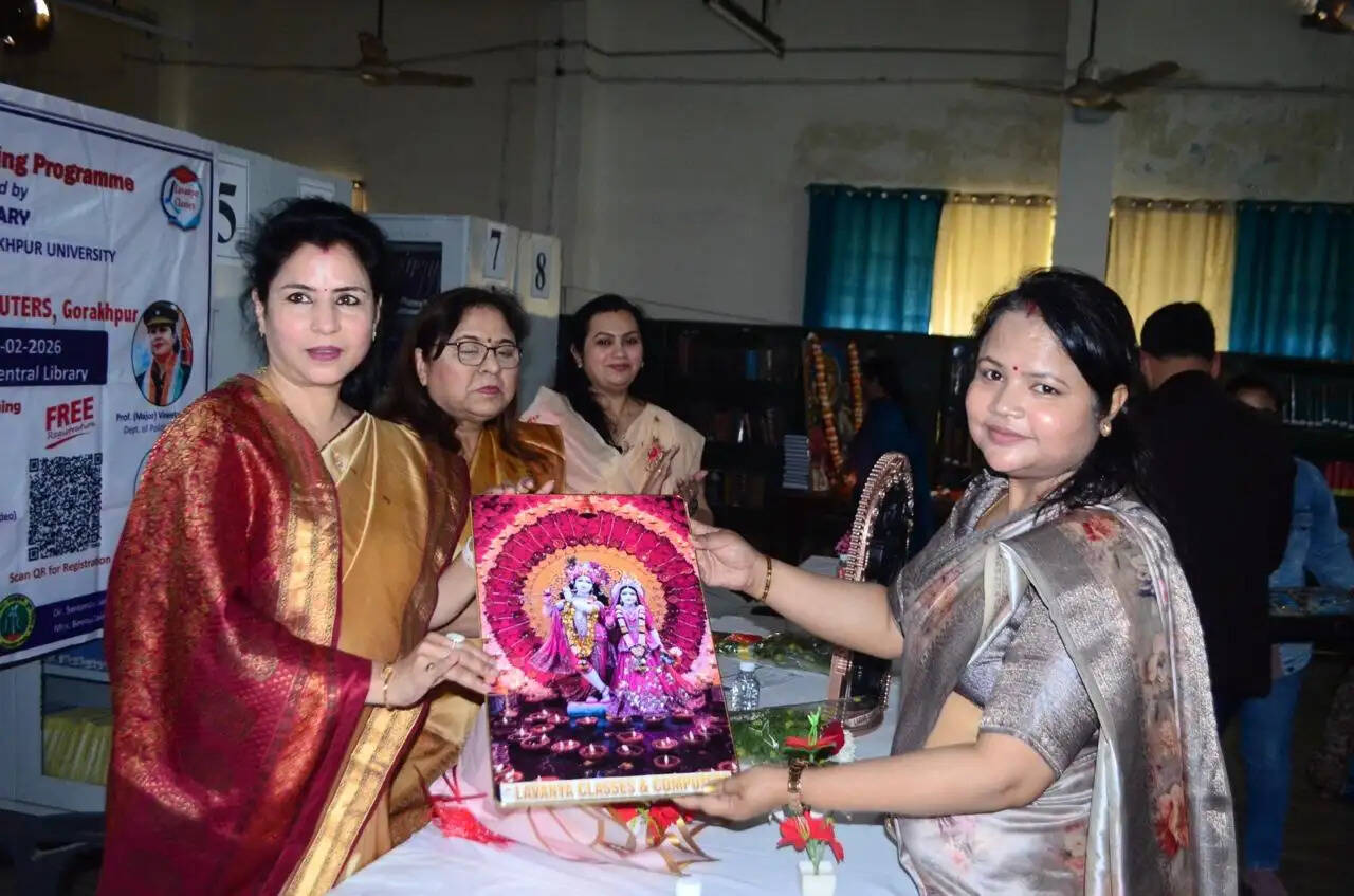 रोजगार और प्रतिस्पर्धा के लिए अत्यंत आवश्यक है डिजिटल दक्षता : कुलपति