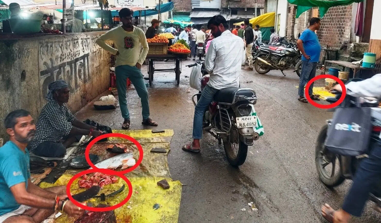 हरदा : अजनाल नदी किनारे बेतरतीब पार्किंग से यातायात व्यवस्था बिगड़ी, कार्रवाई की मांग