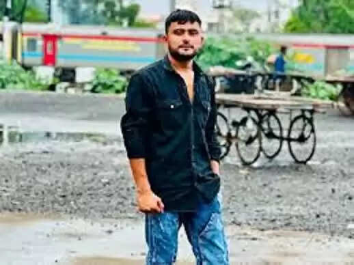 भोपाल में शादी से लौट रहे युवक पर जानलेवा हमला, बदमाशों ने मारी गोली, बहन और पत्नी को भी मारे चाकू