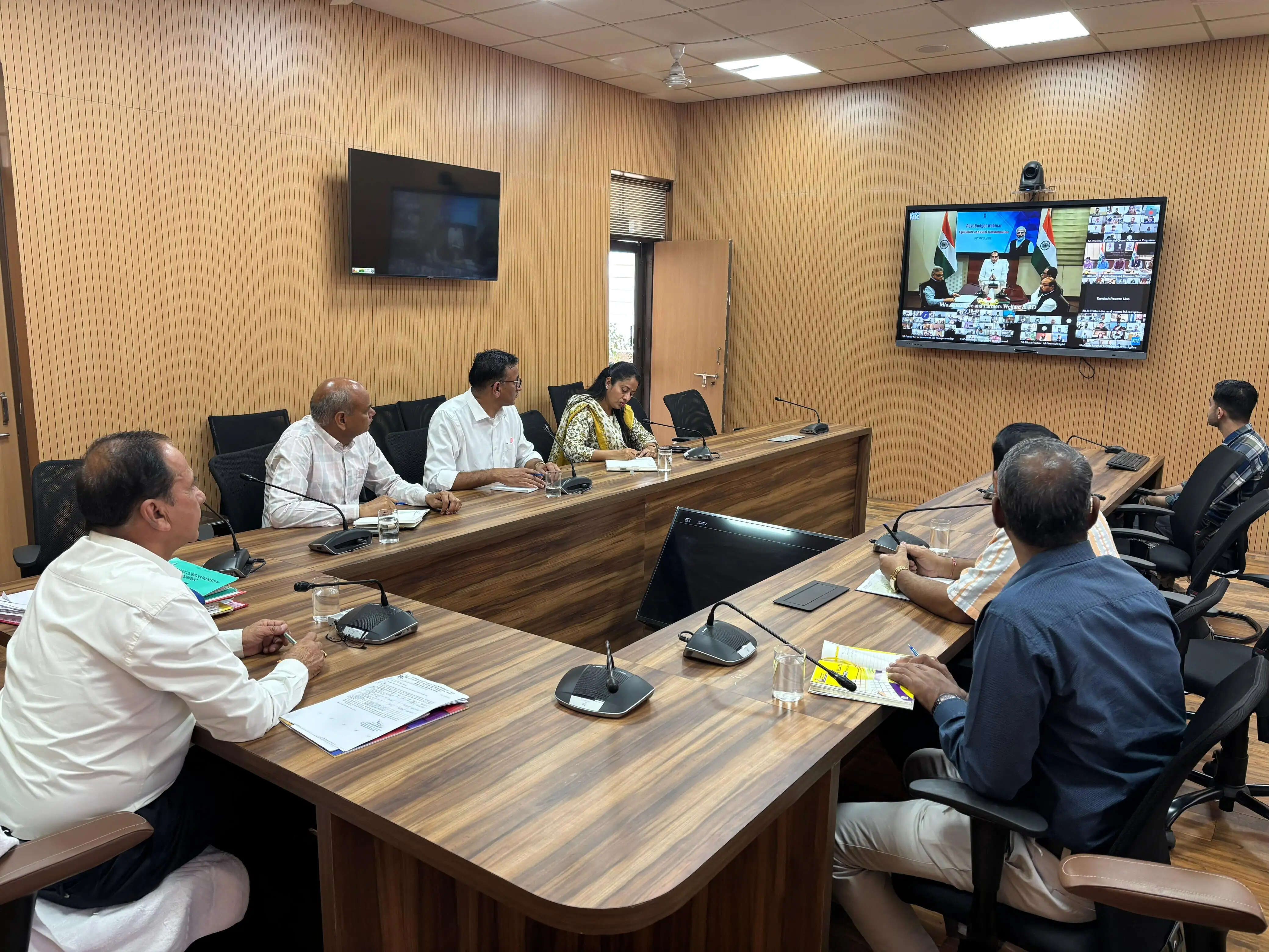 कृषि विवि ने लाइव देखा प्रधानमंत्री का पोस्ट बजट वेबीनार