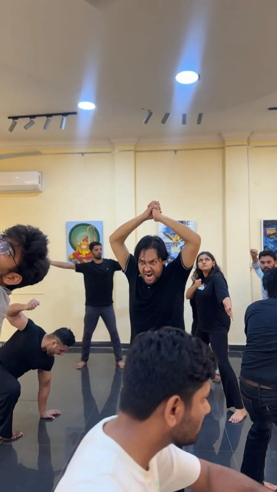 कला शिक्षा का उद्देश्य रचनात्मक और उद्योगोन्मुख दृष्टिकोण विकसित करना है : डॉ. रश्मि गोरे