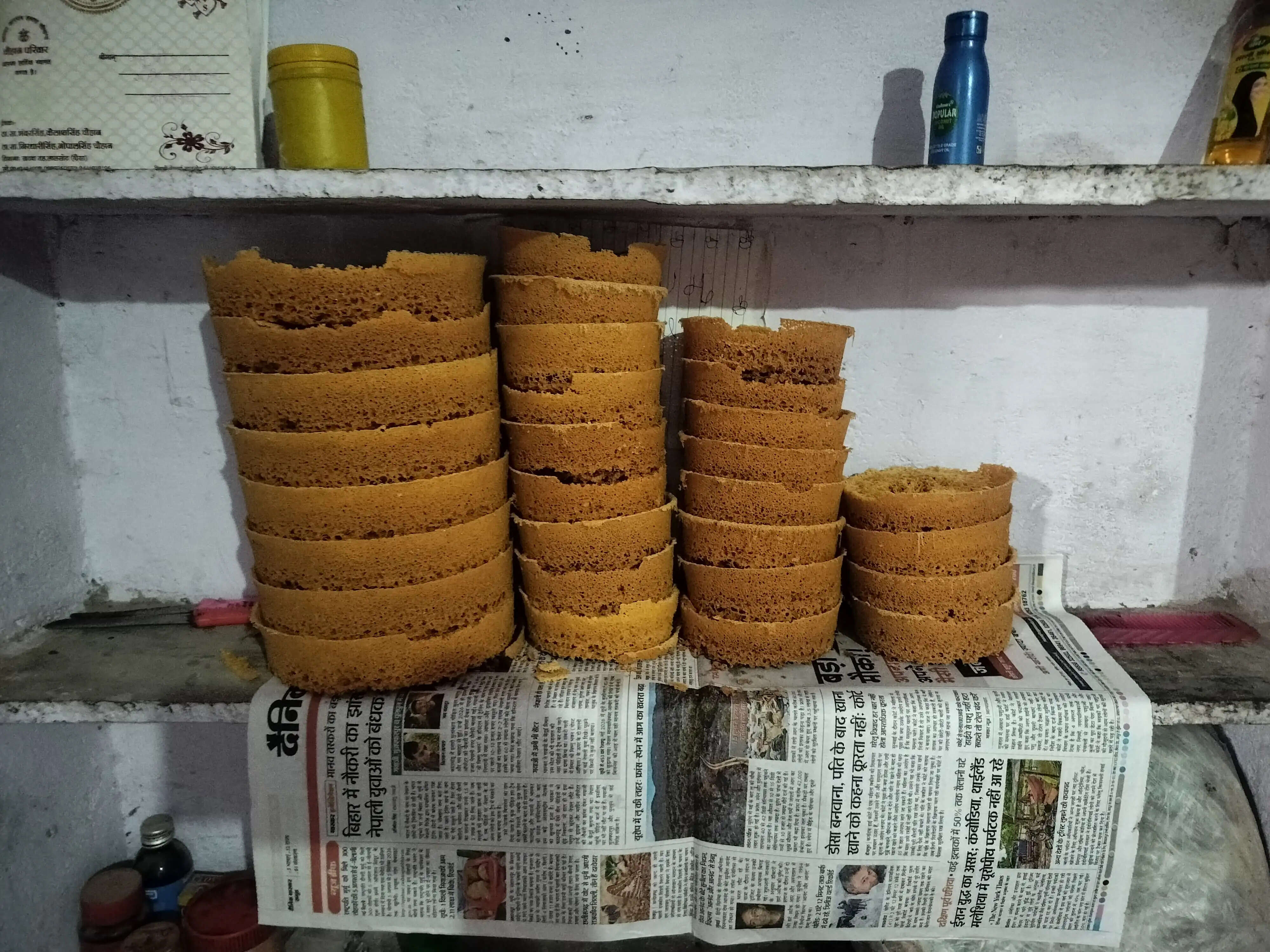 बिना लाइसेंस चल रही मिठाई निर्माण इकाई सीज कर की 275 किलो खाद्य सामग्री जब्त
