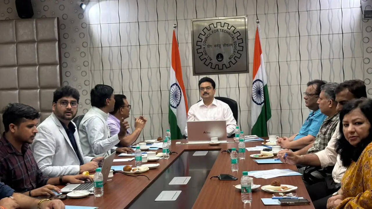एआईसीटीई और शिक्षा मंत्रालय के नवाचार प्रकोष्ठ ने स्मार्ट इंडिया हैकाथॉन का किया शुभारंभ