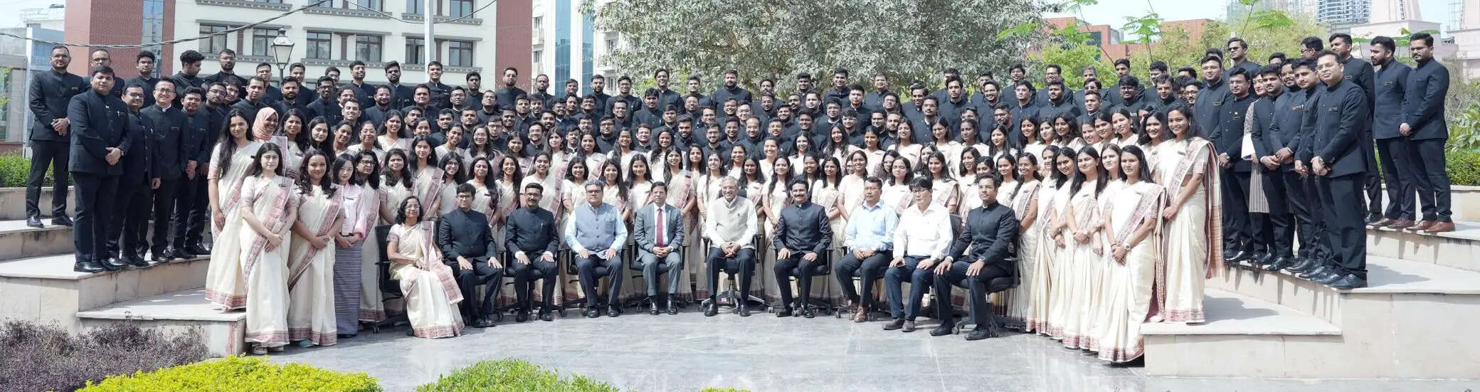 मुख्य चुनाव आयुक्त ने प्रशिक्षु अधिकारियों से चुनावी प्रक्रिया को और मजबूत बनाने पर दिया जोर