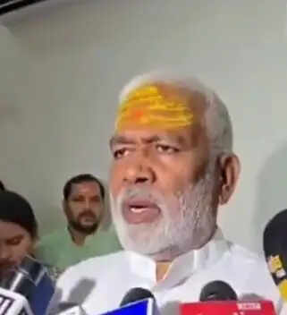 देश के विभाजन के दौरान विस्थापित परिवारों की पीड़ा को याद कीजिए : स्वतंत्र देव सिंह