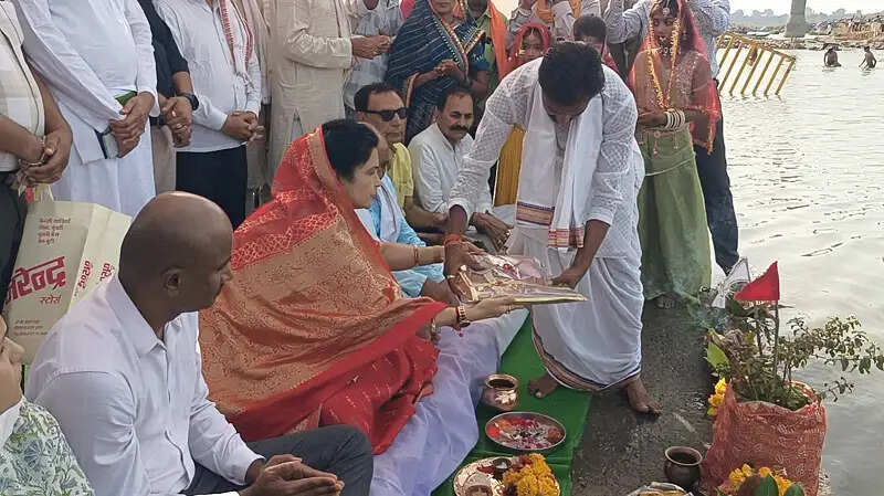 जल है जीवन का आधार, इसके संरक्षण में हर नागरिक की भागीदारी जरूरीः मंत्री कृष्णा गौर