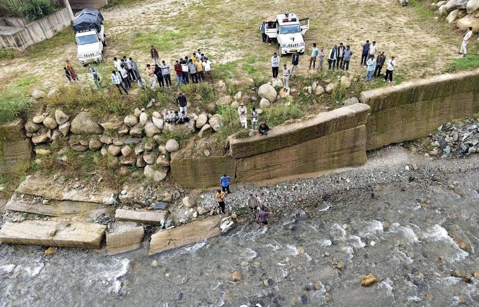 मंडी की थुनाग खड्ड में बहने से एक व्यक्ति की मौत