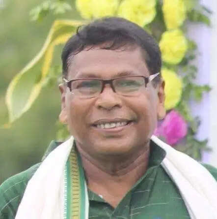 चार दिनों की पुलिस हिरासत में भेजे गए तृणमूल नेता अजीत माइती