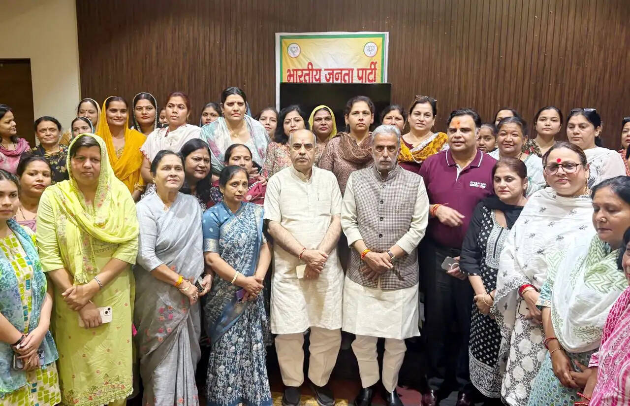 फरीदाबाद : इंदिरा-प्रियंका तक सिमटी कांग्रेस की राजनीति, आम महिला उपेक्षित : कृष्णपाल गुर्जर