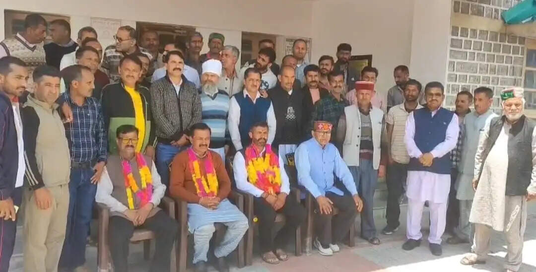 नौहराधार में नवनिर्वाचित जनप्रतिनिधियों का हुआ भव्य स्वागत