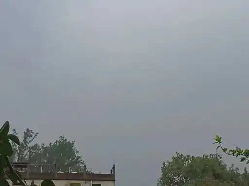 अनूपपुर: कहीं धूप तो कहीं छाव के बीच रिमझिम बारिश से मौसम हुआ सुहाना