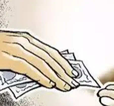 50 हजार रुपये रिश्वत लेते जेई विजिलेंस के हत्थे चढ़ा
