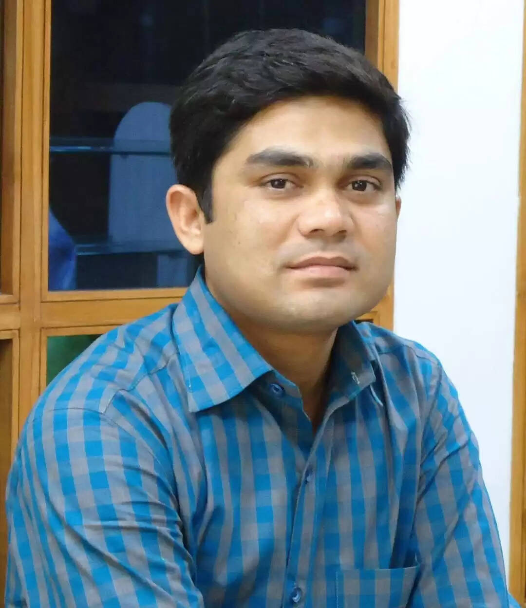 युवा वैज्ञानिक डॉ. राज सरदार ने खोज निकाली प्लास्टिक खाने वाली नई बैक्टीरिया