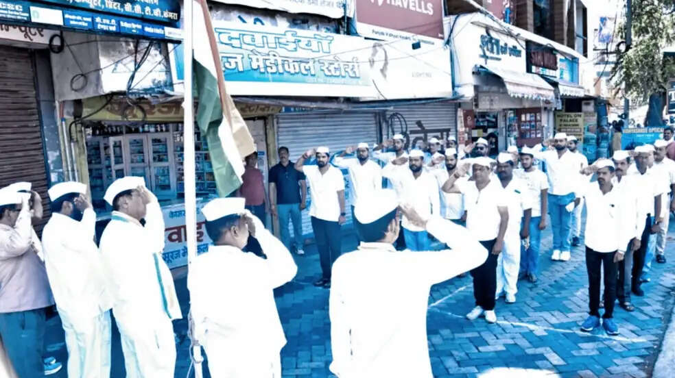 सागर: सेवादल के 'ध्वज वंदन' में सरकार पर तीखा प्रहार, डॉ. सबलोक बोले- 'बेटी बचाओ' अब 'आरोपी बचाओ' में बदला