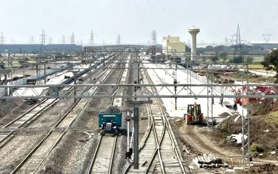 केंद्रीय मंत्री सावित्री ठाकुर ने 107 करोड़ की लागत से दो ब्रिजों का लोकार्पण किया