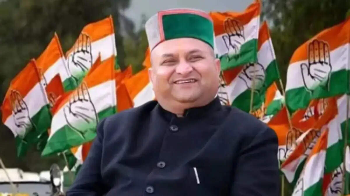 महंगाई और तेल संकट मोदी सरकार की नीतियों का नतीजा : विनय कुमार