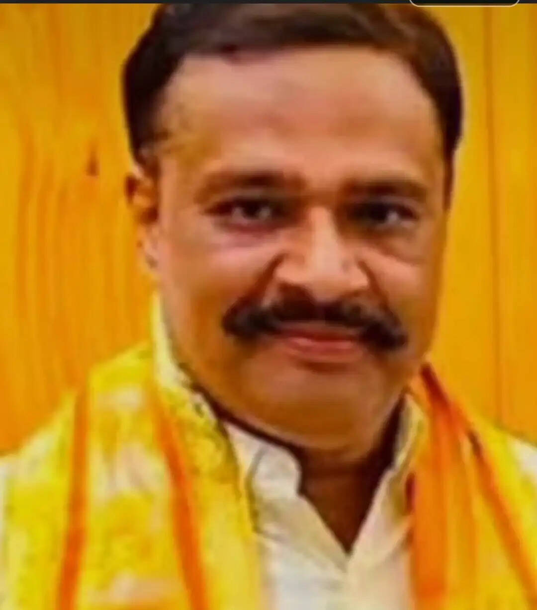 सीतापुर : भाजपा विधायक ज्ञान तिवारी ने समधी पर दर्ज कराया केस, दो दर्जन से अधिक शादियों और ठगी के आरोपों में घिरा है रिश्तेदार