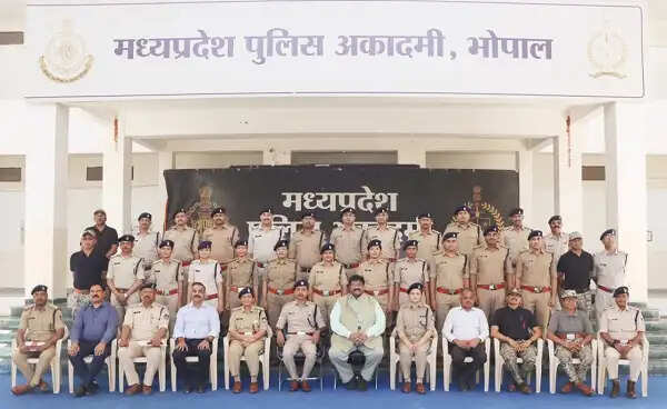 मध्य प्रदेश पुलिस अकादमी में परिवहन उप निरीक्षक बैच के प्रशिक्षु अधिकारियों का प्रशिक्षण शुरू