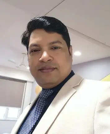 केजीएमयू के डॉ. सतीश को मिली अंतरराष्ट्रीय फेलोशिप