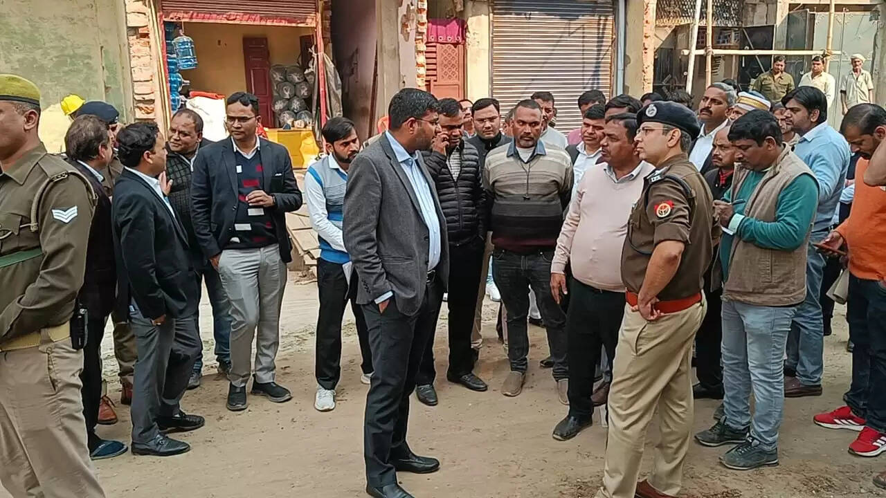 गोरखपुर की पहचान से जुड़ी महत्वपूर्ण परियोजना है विरासत गलियारा : डीएम