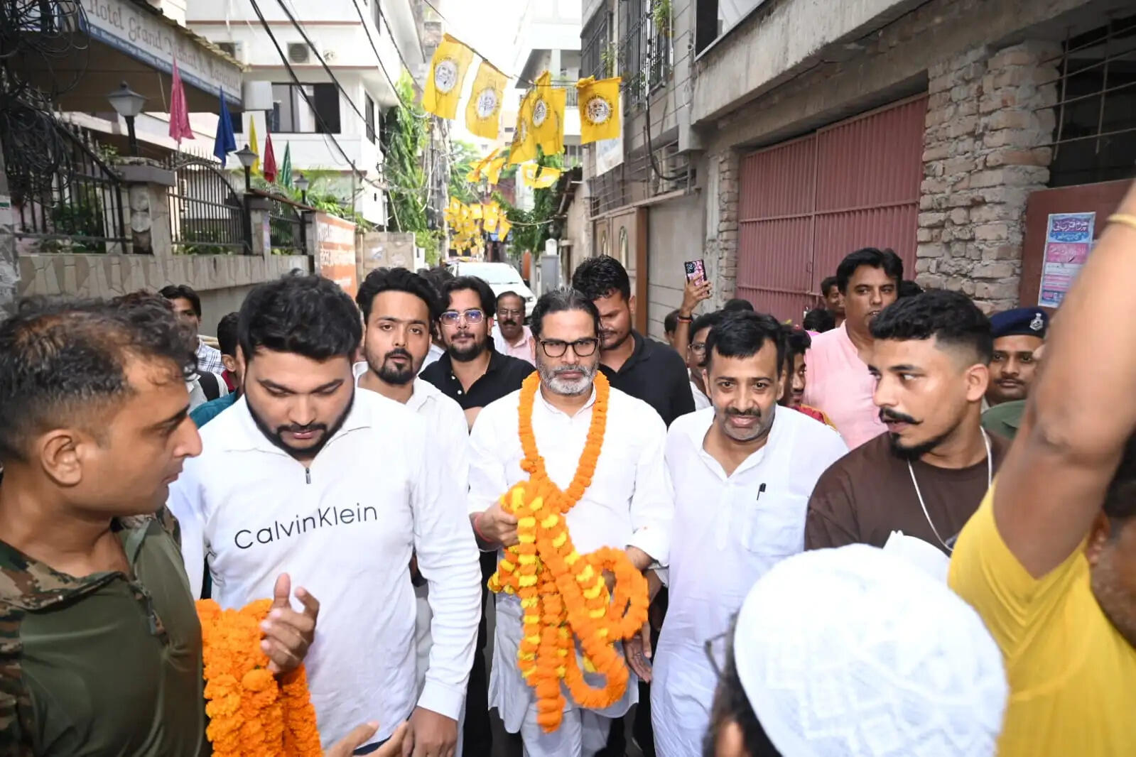 प्रशांत किशाेर ने पटना के आईजीआईएमएस अस्पताल के पास हुई फायरिंग पर मुख्यमंत्री सम्राट चौधरी को घेरा